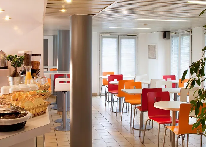 Hotel Fast - Courtaboeuf Les Ulis